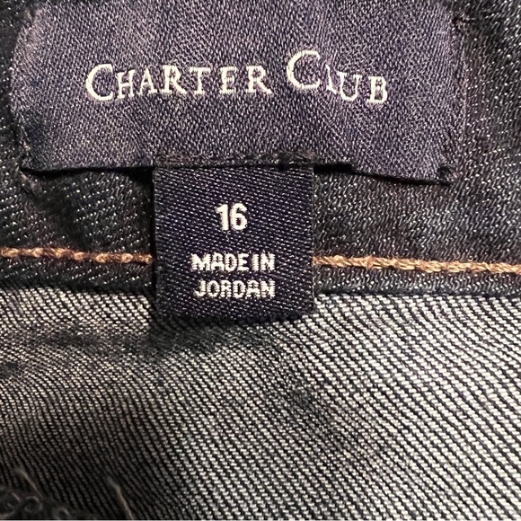 CHARTER CLUB Denim Skirt w/Exposed Back Zipper. Size 16. 4 Pockets - Picture 4 of 7